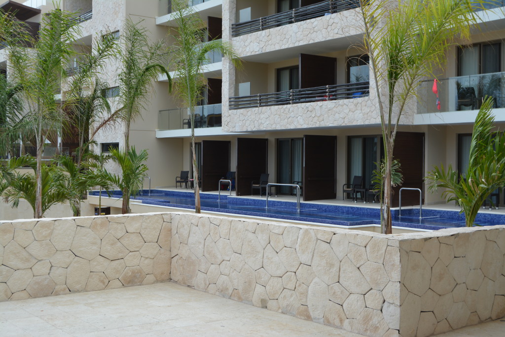Swim-out rooms on the ground floor